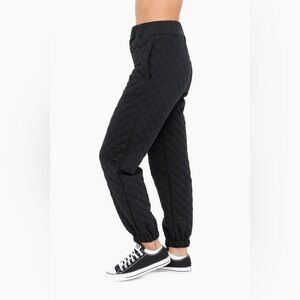 Smith + Rogue Quilted High Rise Joggers Loungewear Fall Activewear Cozy Warm